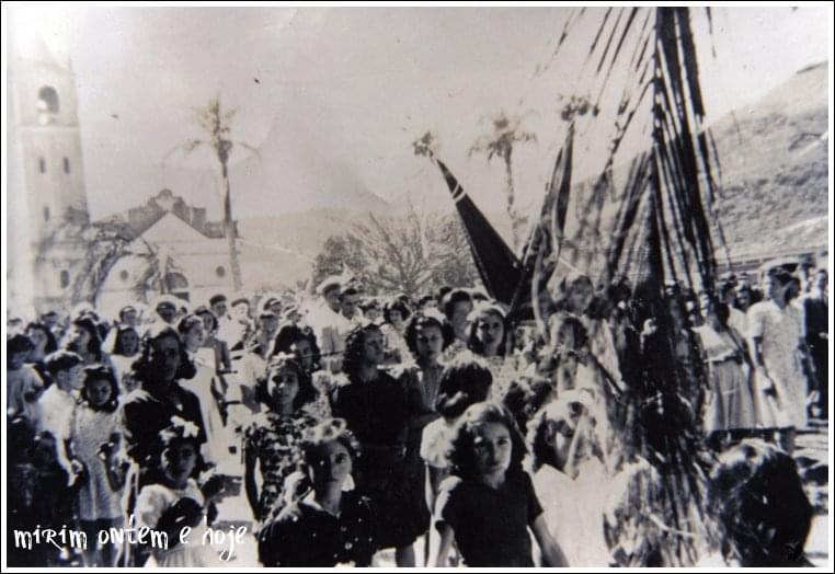 Foto da festa do divino ano 1947
